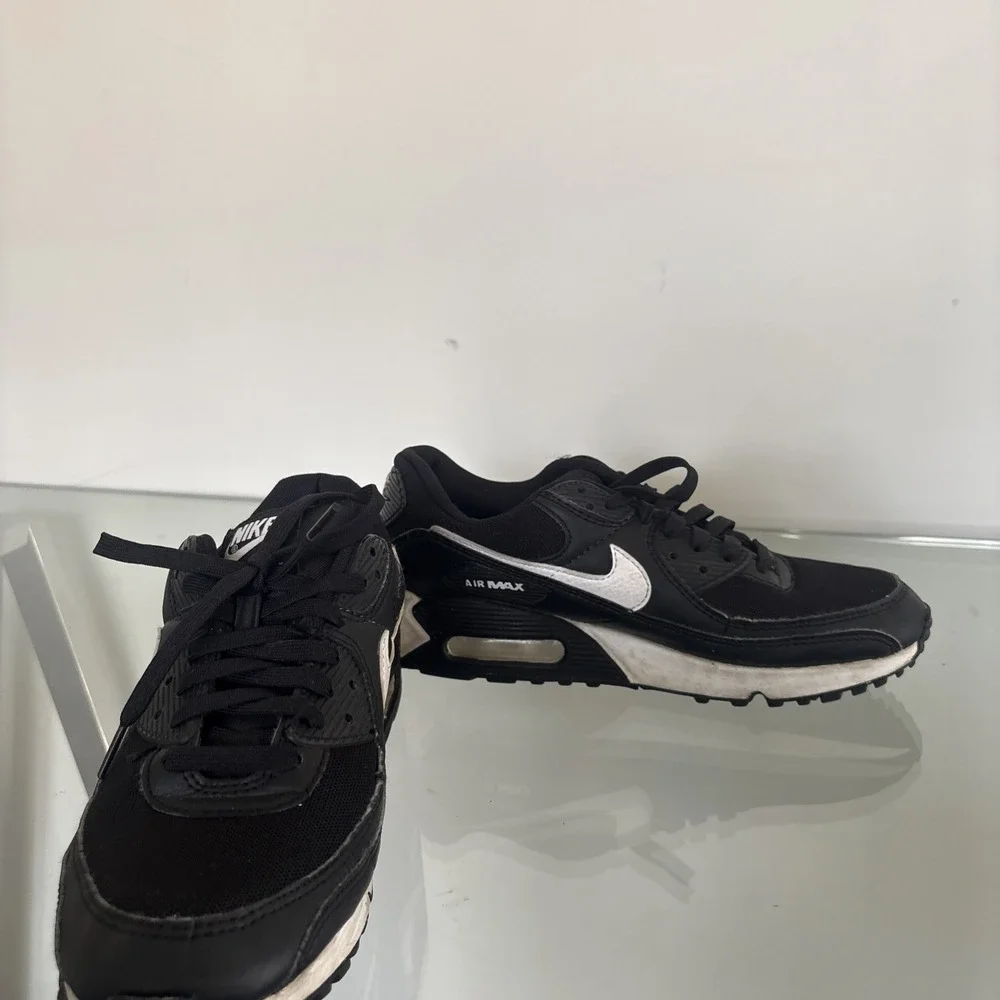 Nike Wmns Air Max 90 'Black White' DH8010 002 Size 9